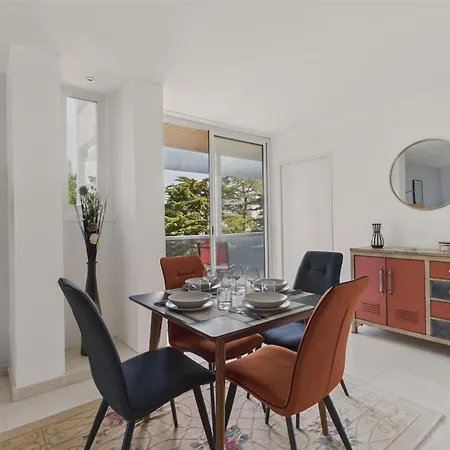 A 350M De La Plage, Appartement Pour 2 - Balcon