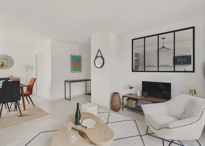 A 350m De La Plage, Pour 2 - Balcon Apartment